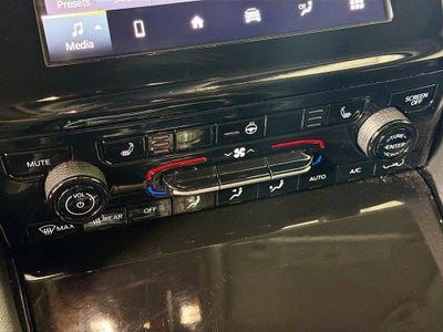 2021 Jeep Grand Cherokee L Laredo