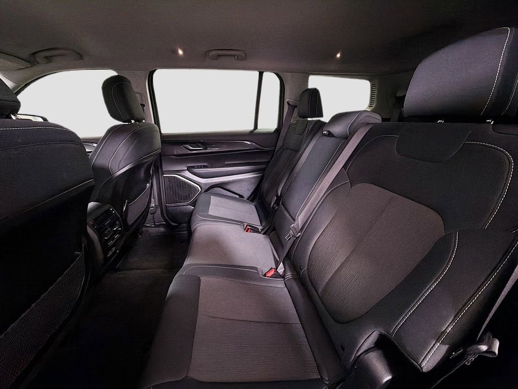 2021 Jeep Grand Cherokee L Laredo