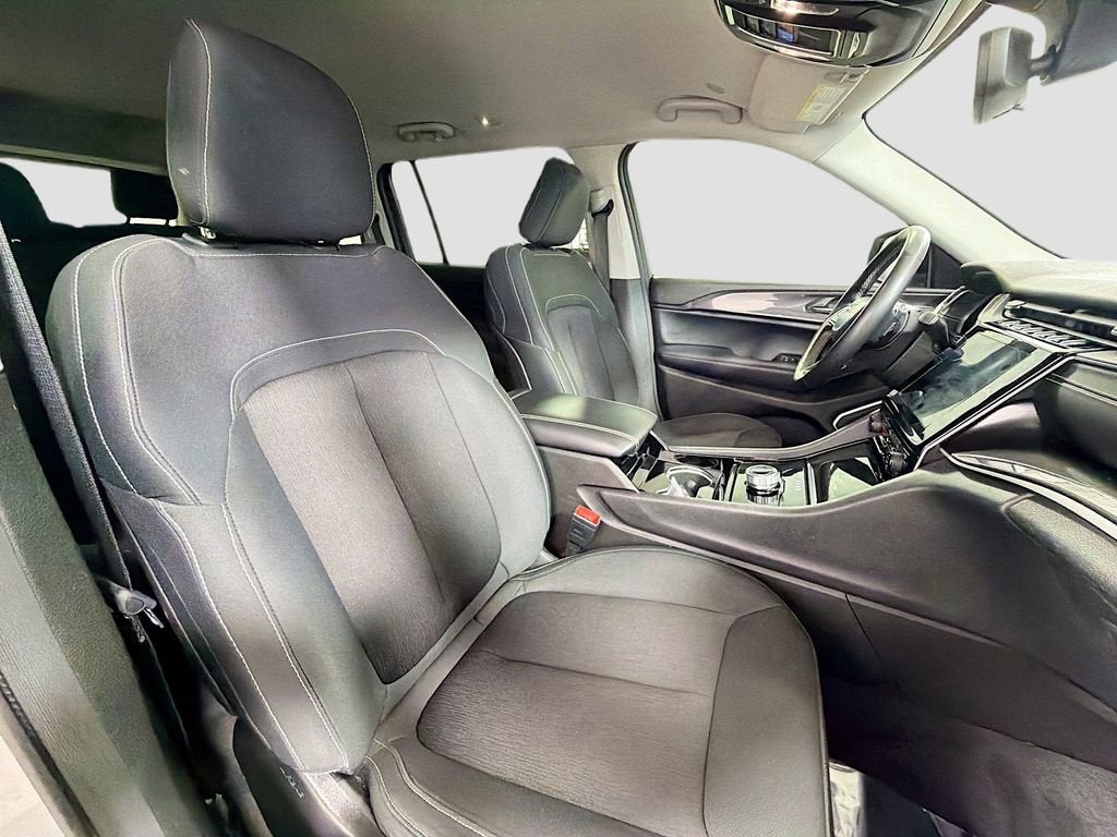 2021 Jeep Grand Cherokee L Laredo