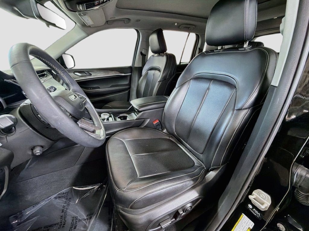 2023 Jeep Grand Cherokee 4xe 30th Anniversary