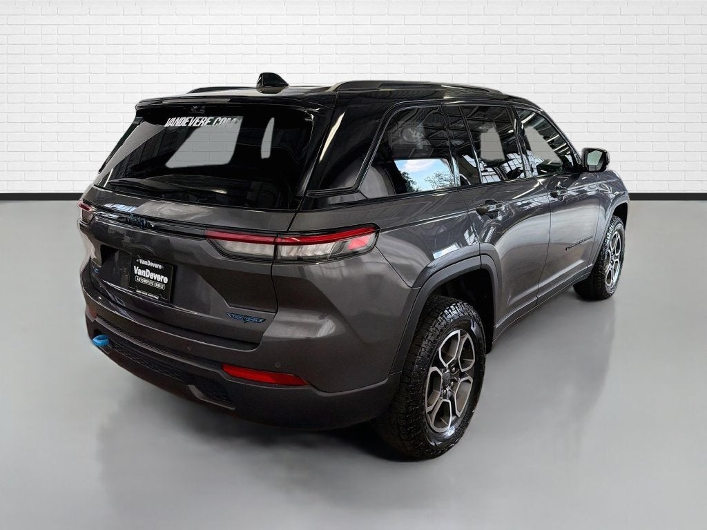 2023 Jeep Grand Cherokee 4xe Trailhawk