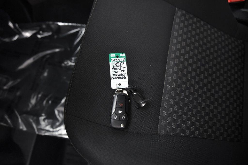 2023 Ford Transit Passenger Wagon XL