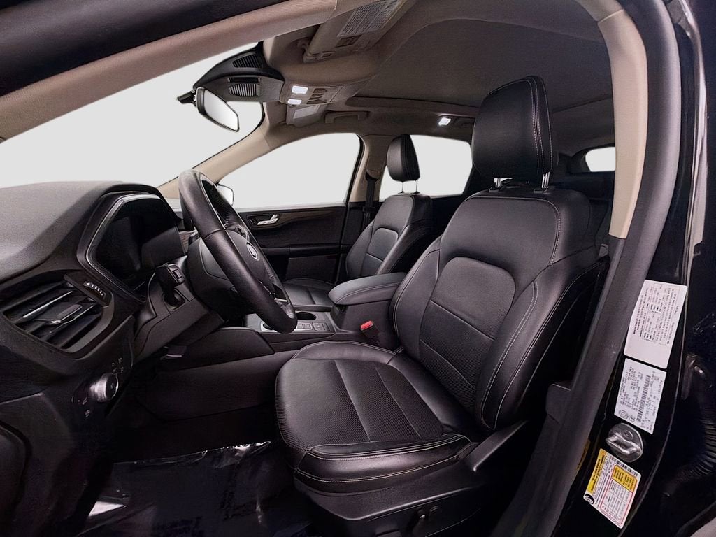 2020 Ford Escape Titanium Hybrid