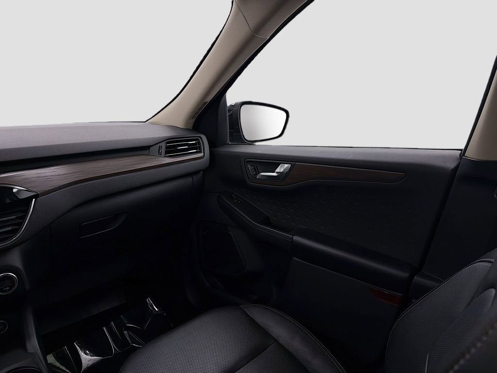 2020 Ford Escape Titanium Hybrid