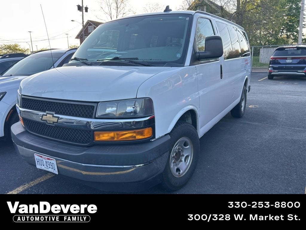 2018 Chevrolet Express Passenger 3500 LT