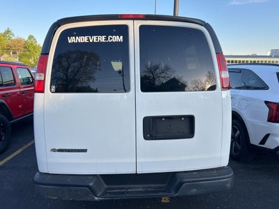 2018 Chevrolet Express Passenger 3500 LT