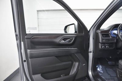 2023 Chevrolet Suburban LT