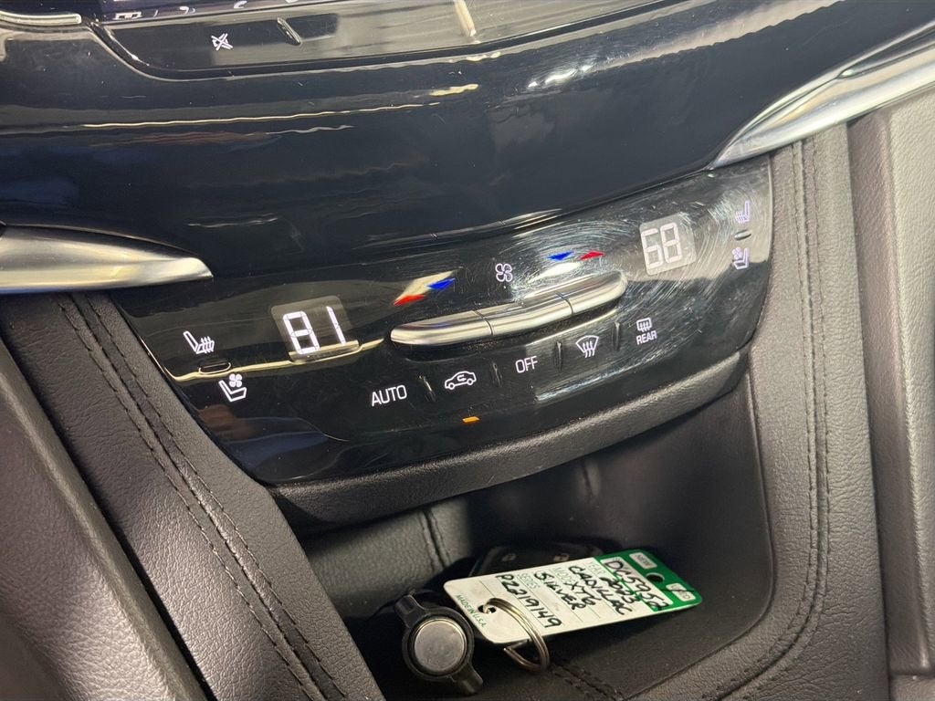 2023 Cadillac XT6 Sport