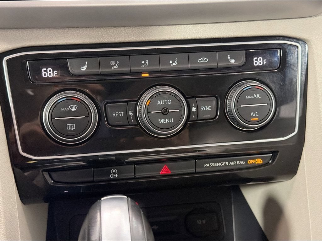 2022 Volkswagen Atlas 3.6L V6 SEL R-Line