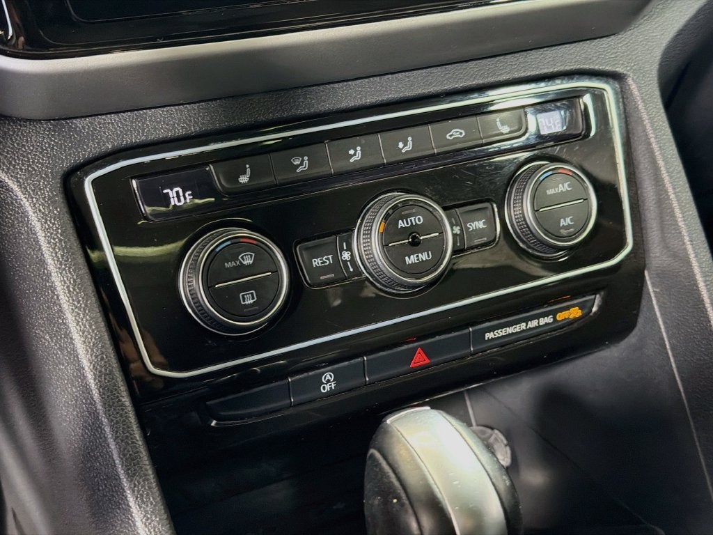 2022 Volkswagen Atlas 2.0T SE w/Technology
