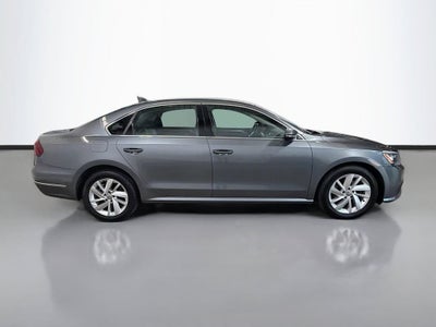 2018 Volkswagen Passat 2.0T SE
