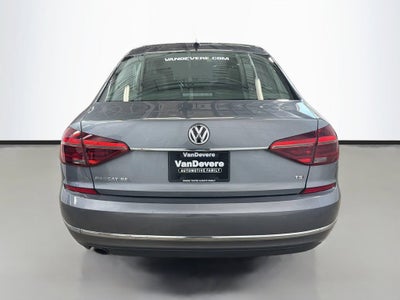 2018 Volkswagen Passat 2.0T SE