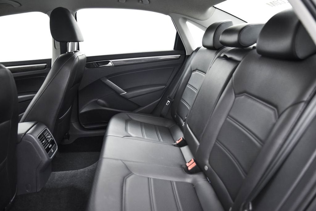 2017 Volkswagen Passat 1.8T SE