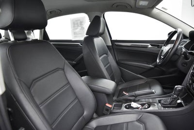 2017 Volkswagen Passat 1.8T SE