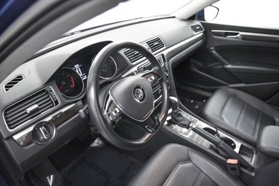 2017 Volkswagen Passat 1.8T SE
