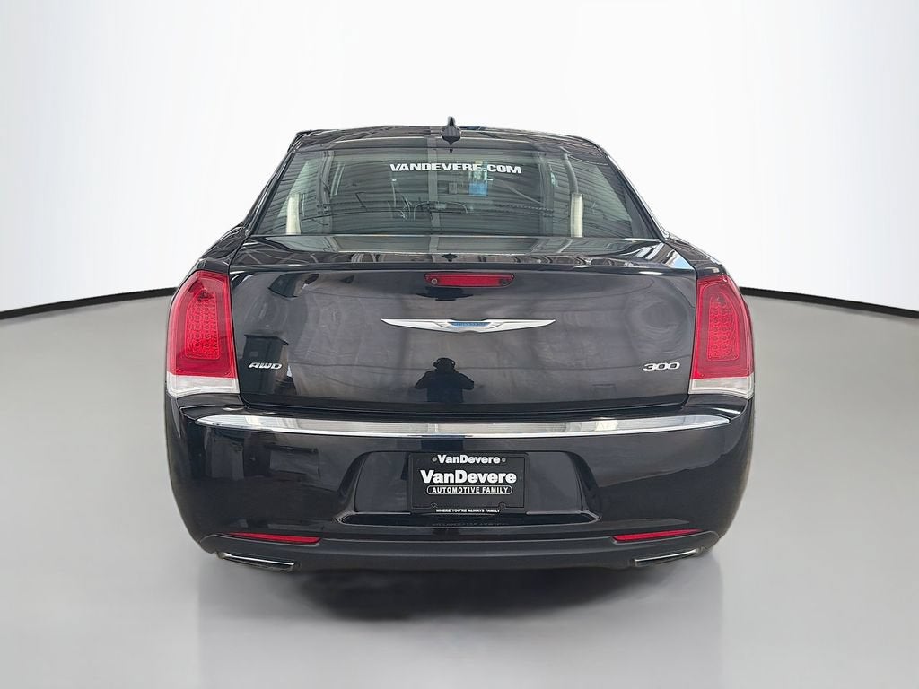 2018 Chrysler 300 Limited