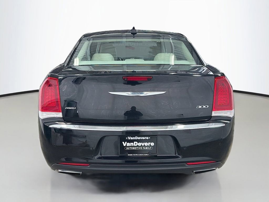 2016 Chrysler 300 Anniversary Edition