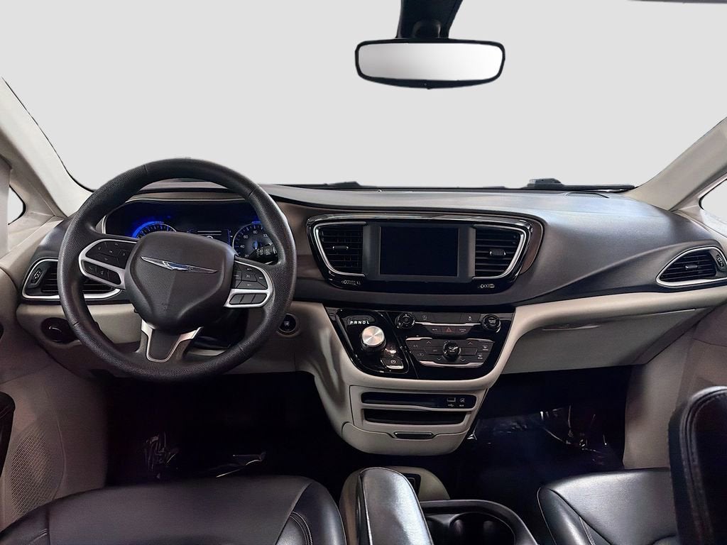 2020 Chrysler Voyager LXI