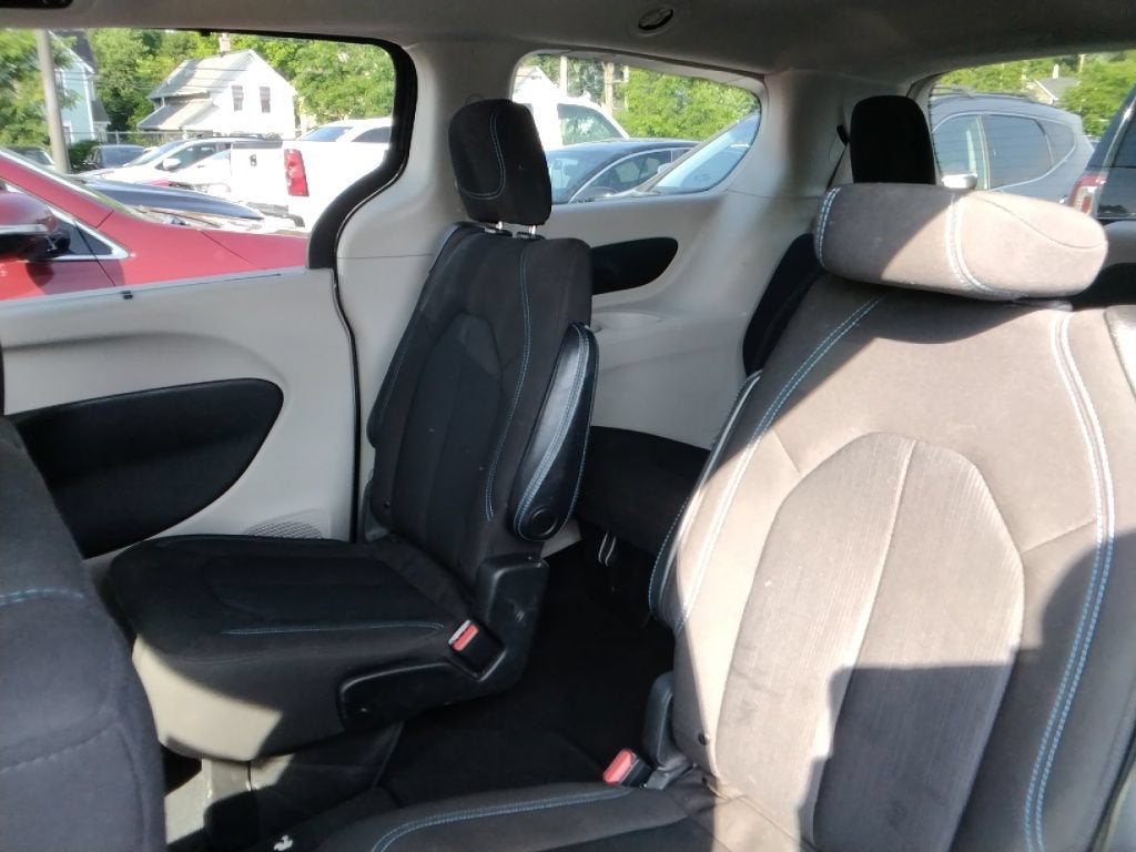 2021 Chrysler Pacifica Touring
