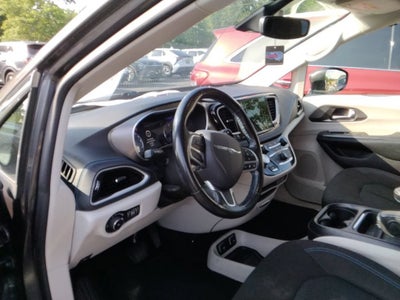 2021 Chrysler Pacifica Touring