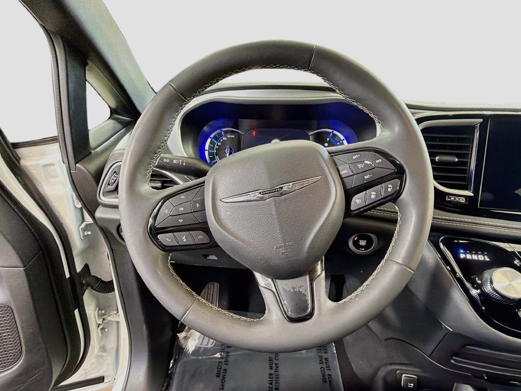 2024 Chrysler Pacifica Hybrid S Appearance Pkg