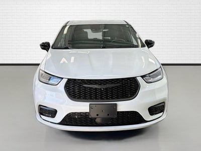 2024 Chrysler Pacifica Hybrid S Appearance Pkg