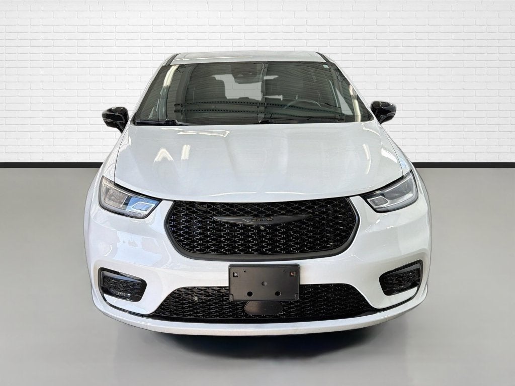 2024 Chrysler Pacifica Hybrid S Appearance Pkg