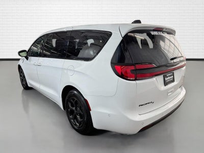 2024 Chrysler Pacifica Hybrid S Appearance Pkg