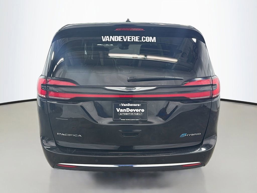2024 Chrysler Pacifica Hybrid Select