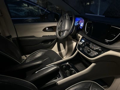 2023 Chrysler Pacifica Hybrid Limited