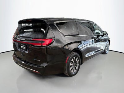 2023 Chrysler Pacifica Hybrid Limited
