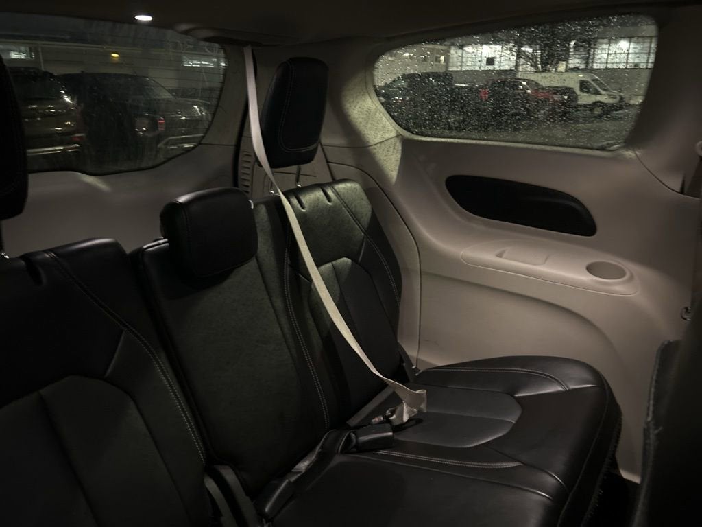 2024 Chrysler Pacifica Hybrid Select