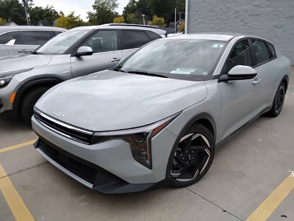 2025 Kia K4 EX