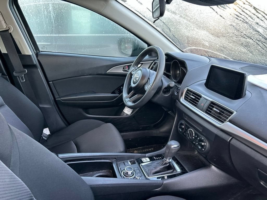 2018 Mazda Mazda3 4-Door Sport