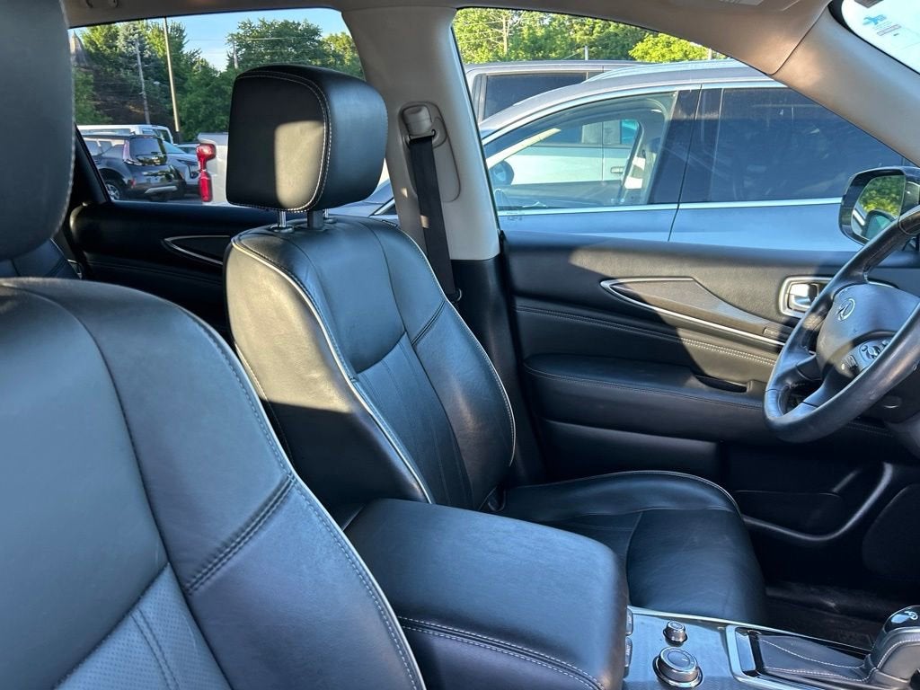 2020 INFINITI QX60 LUXE