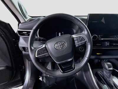 2024 Toyota Highlander Hybrid Platinum