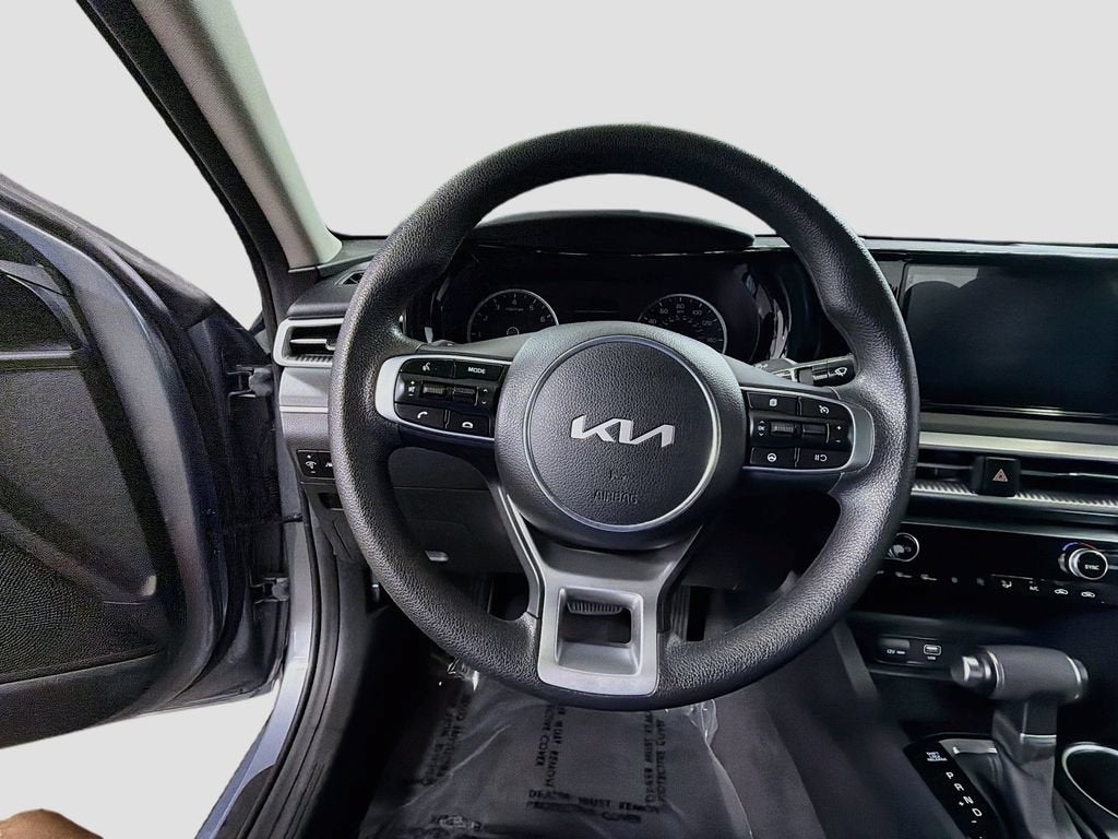 2022 Kia K5 LX