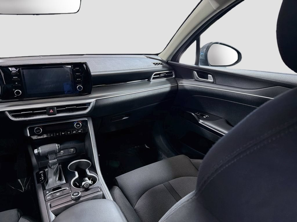 2022 Kia K5 LX
