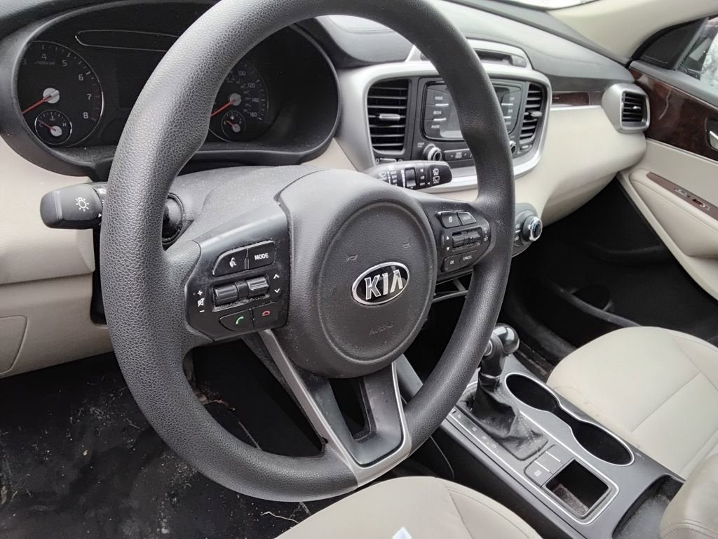 2017 Kia Sorento LX