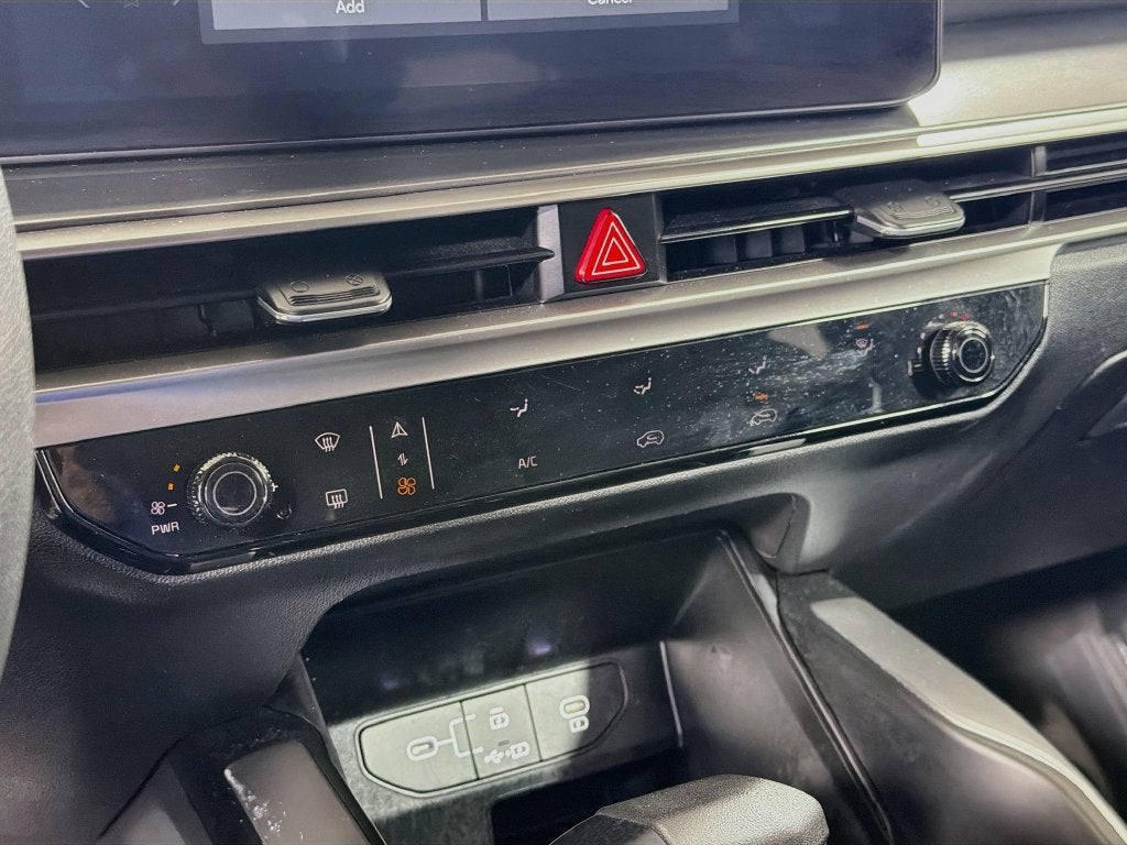 2024 Kia Sorento LX