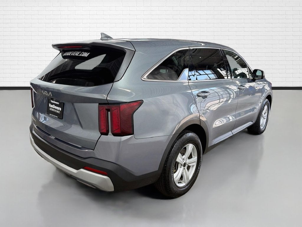2024 Kia Sorento LX