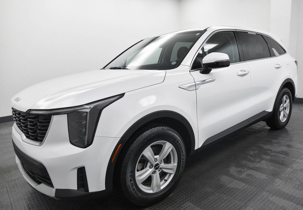 2025 Kia Sorento LX