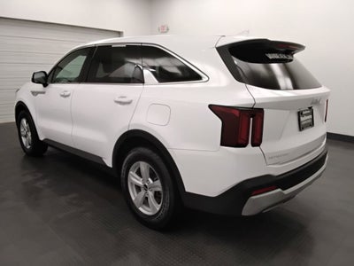 2025 Kia Sorento LX