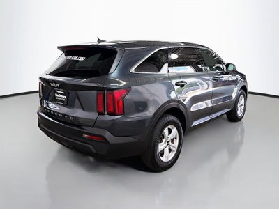 2022 Kia Sorento LX