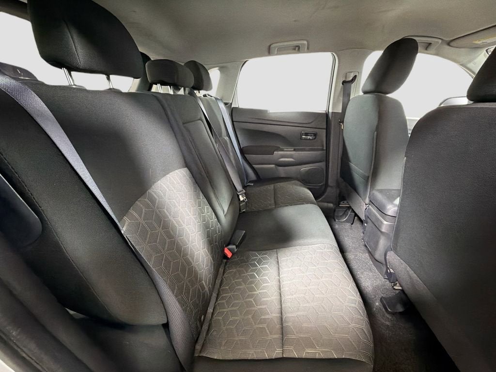 2023 Mitsubishi Outlander Sport ES