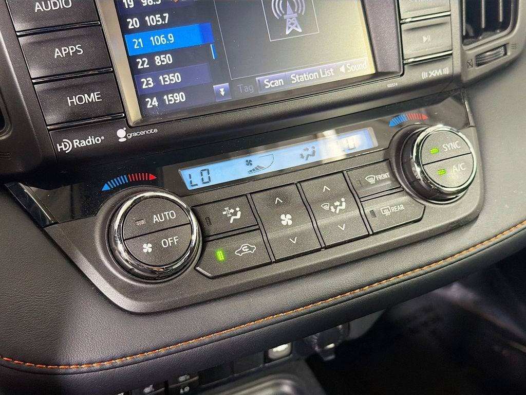 2018 Toyota RAV4 SE