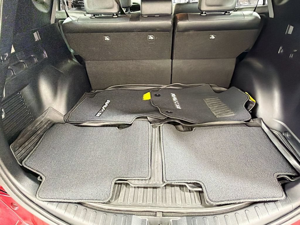 2018 Toyota RAV4 SE