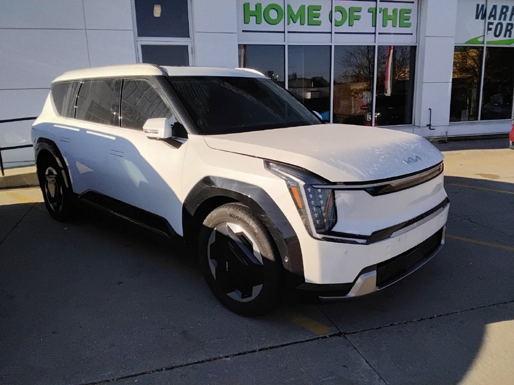2024 Kia EV9 Land