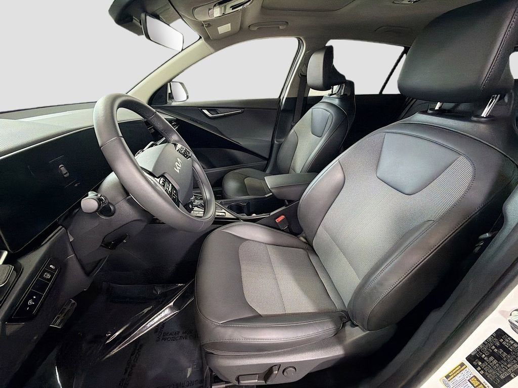 2023 Kia Niro EX Touring