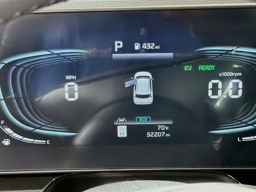 2024 Kia Niro SX